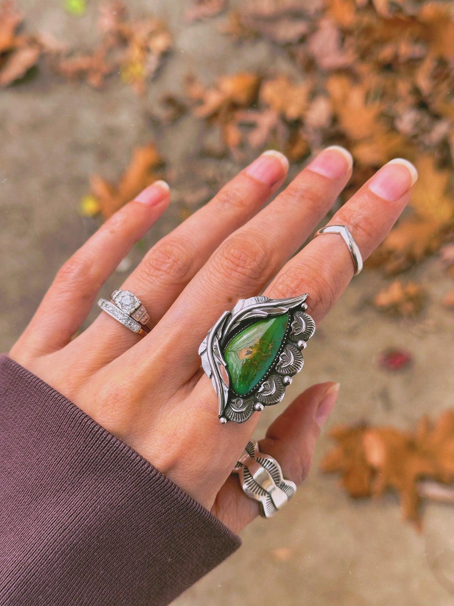 Botanical Ring with Stunning Ombré Green to Teal Turquoise